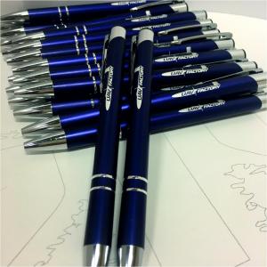 Metāla pildspalvas ar gravējumu